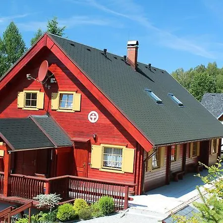 Three-bedroom Albrechtice 1 *